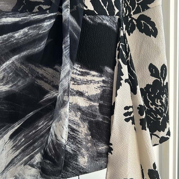 100% Silk Multi Fabric Dress with Drawstring - Picture 2 of 6